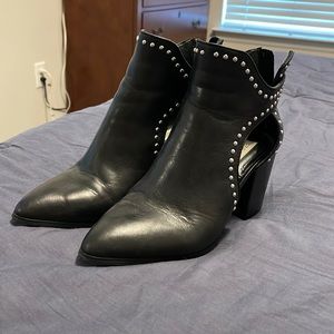 Steve Madden black ankle boots